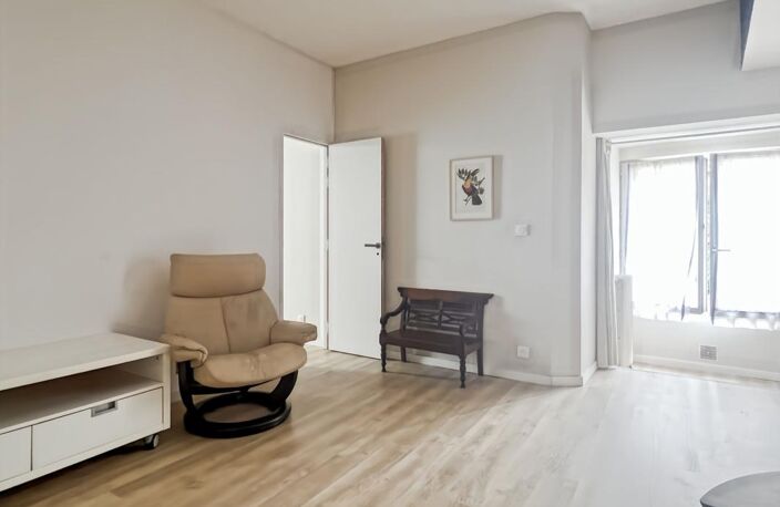 Appartement À Vendre T3 2 chambres 68 m2 MELLINET — photo 3