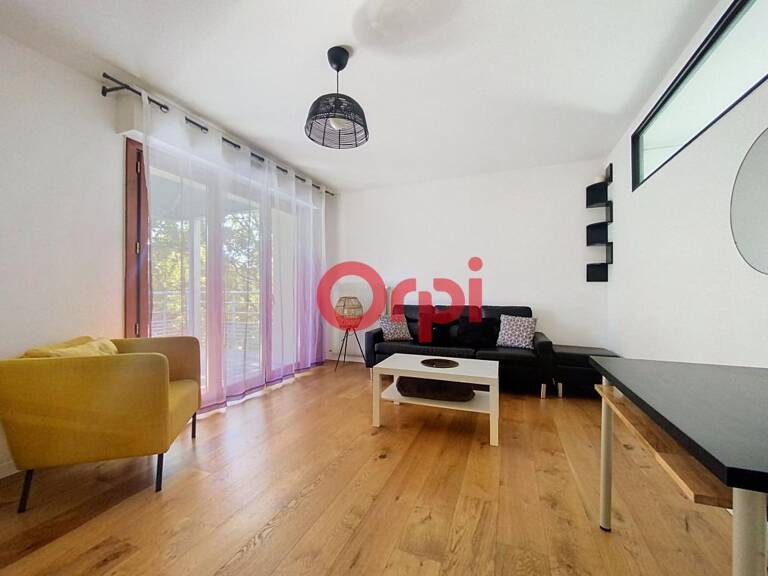Appartement T2 - 46 m² - Centre ville Saint-Julien-en-Genevois — photo 1