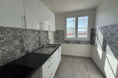 Appartement 3 pièces 1070 €