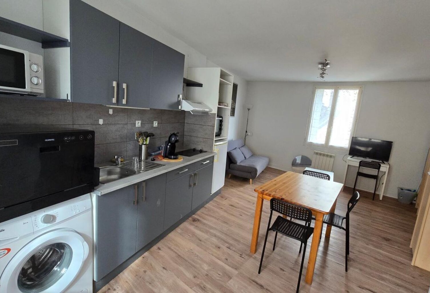 STUDIO VENDU LOUÉ ET MEUBLÉ - LIMOGES – SECTEUR FRANÇOIS PERRIN — photo 1