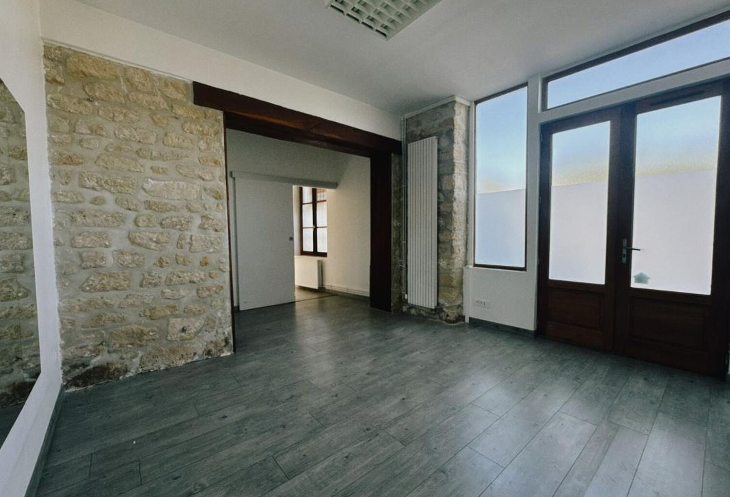 Bien Commercial À Vendre — photo 1