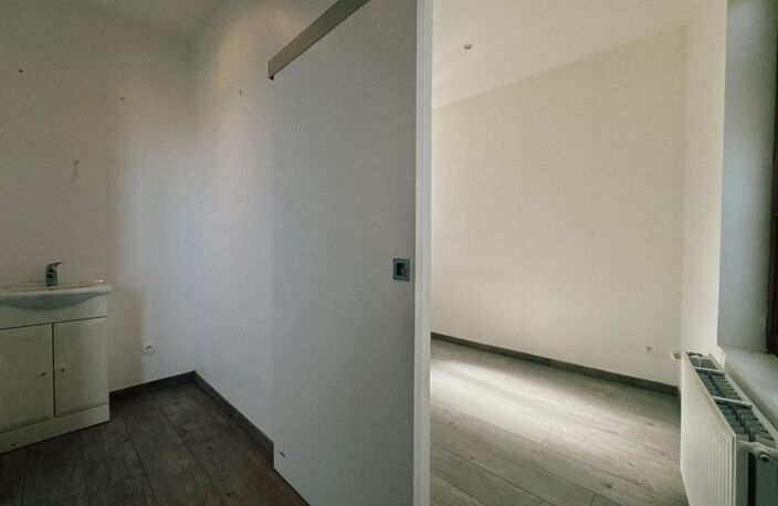 Bien Commercial À Vendre — photo 4