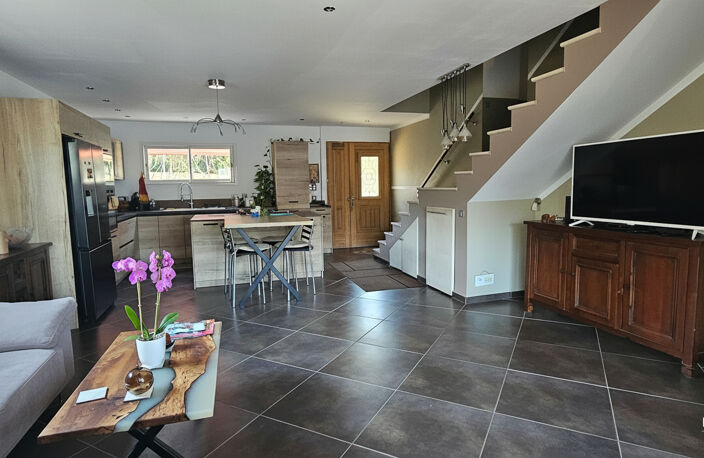 VILLA T7- CENTRE VILLE D'OLLIOULES — photo 2