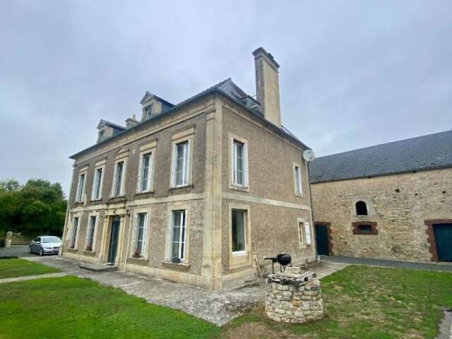 Ancien corp de ferme à Formigny La Bataille 6 pièce(s) 342 m2 — photo du bien
