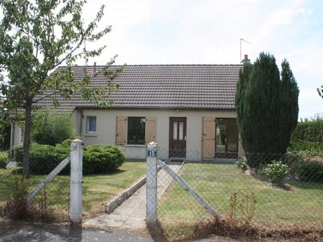 61270 RAI maison plain-pied 3 chambres, terrain clos  780 m² — photo du bien