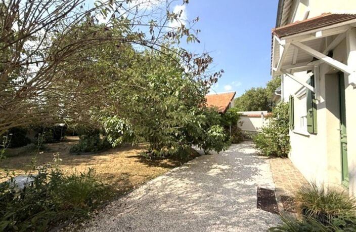 MAISON ANCIENNE RENOVEE DE 159 M² A JOUARS PONTCHARTRAIN — photo 2