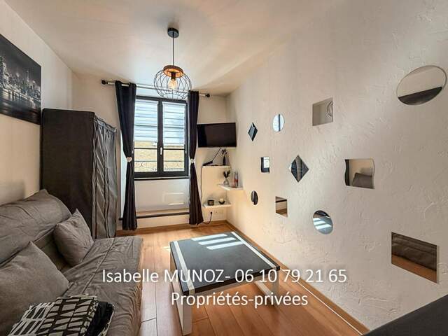 Immeuble Riom, 122 m2 et 180m2 de dépendances (grange avec parking, cave voutée?) — photo du bien