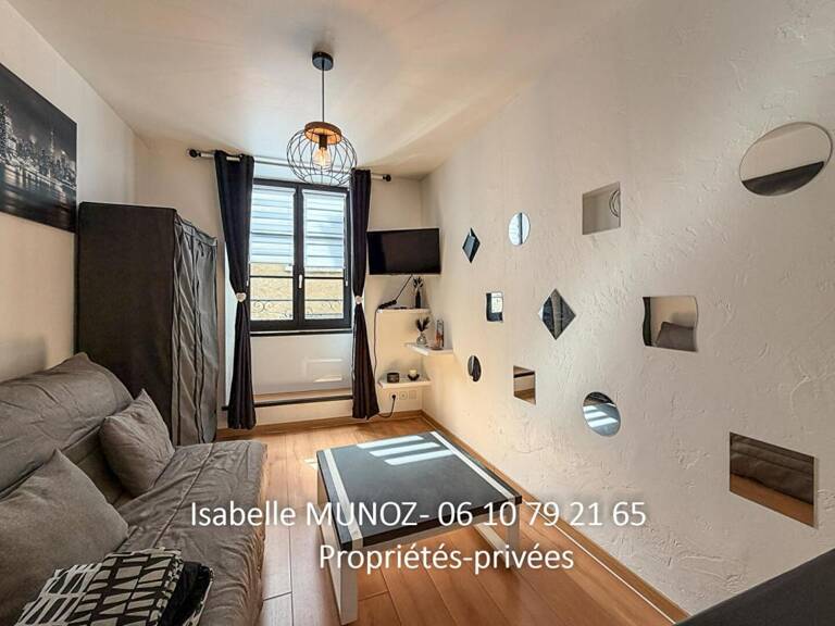 Immeuble Riom, 122 m2 et 180m2 de dépendances (grange avec parking, cave voutée?) — photo 1