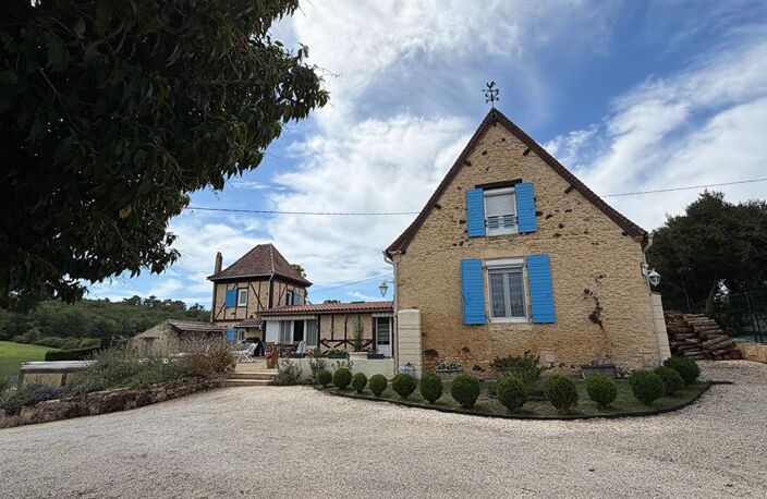 Charmante maison périgourdine avec piscine, beau jardin et dépendances — photo 2