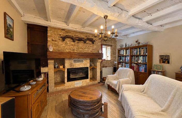 Charmante maison périgourdine avec piscine, beau jardin et dépendances — photo 4