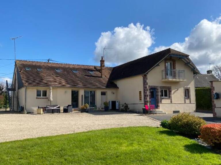 Propiété avec étang et rivière 273 m2 — photo 1