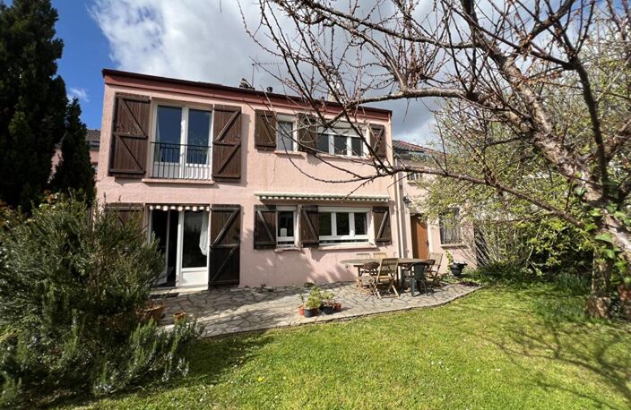 Maison Villepreux 9 pièces 7 chambres 180 m2 Type Marly — photo 2