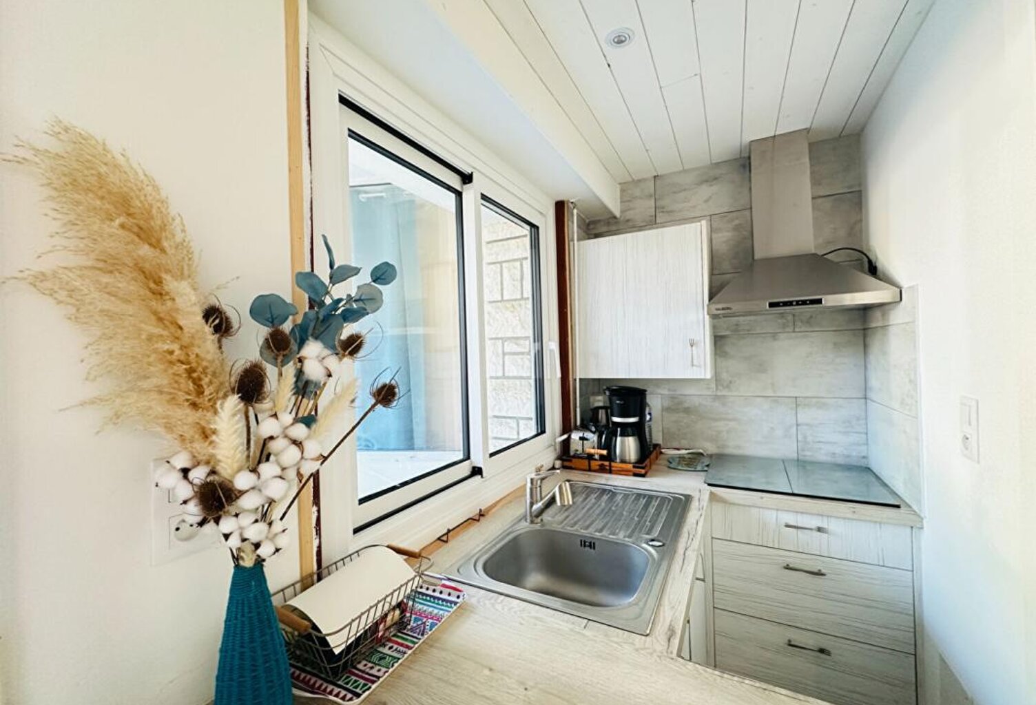 Appartement   cabine avec terrasse en RDJ — photo 1