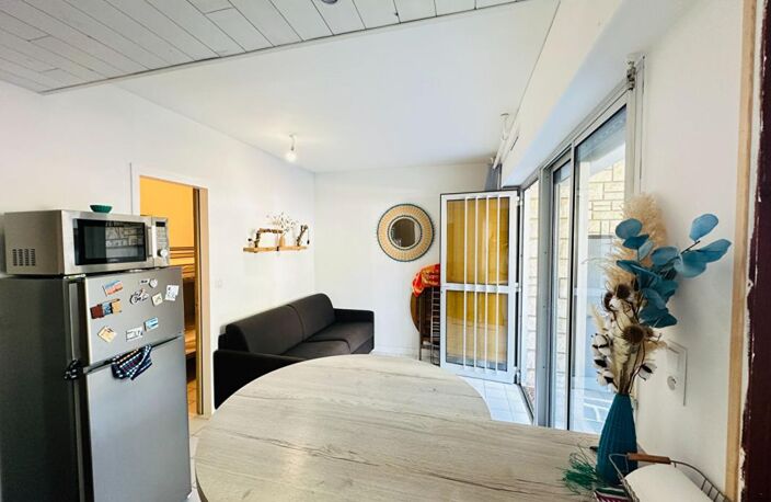 Appartement   cabine avec terrasse en RDJ — photo 3