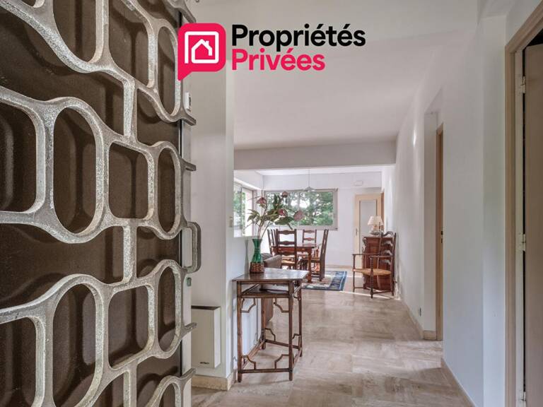 Maison d'architecte en pierre de taille — photo 1