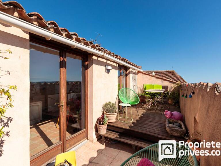 Maison de village avec terrasse et vue dégagée — photo 1