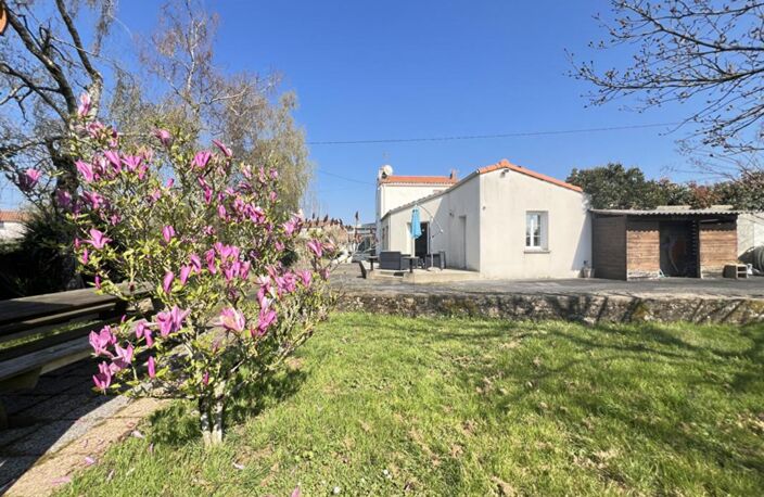 Maison Sevremoine 6 pièce(s) 141 m2 — photo 2
