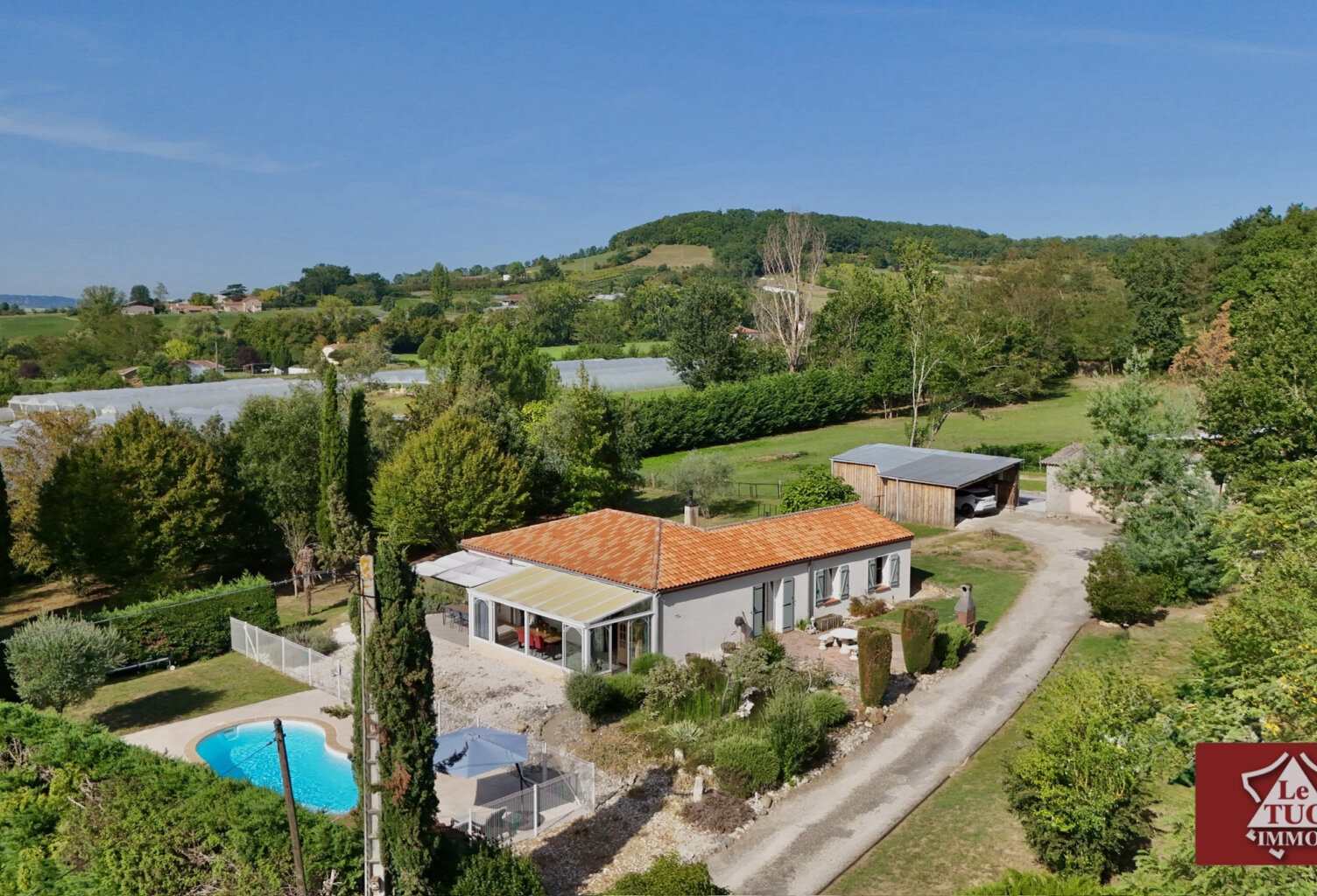 Maison de plain pied, piscine chauffée avec installations éq — photo 1