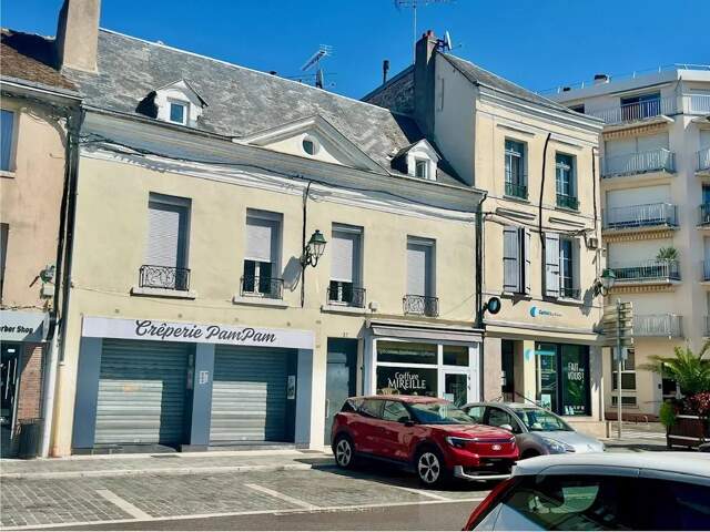 IMMEUBLE DE RAPPORT – 9 APPARTEMENTS & 2 COMMERCES — photo du bien
