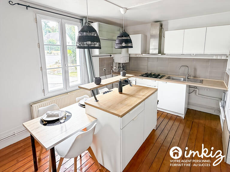 RARE - Maison divisée en 2 appartements — photo 1