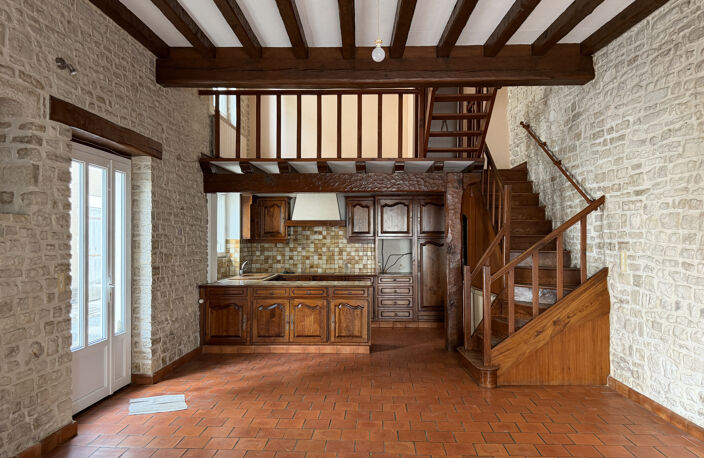 ? Maison de ville avec 2 chambres à Mansle   Idéale pour un — photo 2