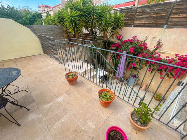 appartement Maison de ville à vendre   Rue d'Endoume, Marsei — photo du bien