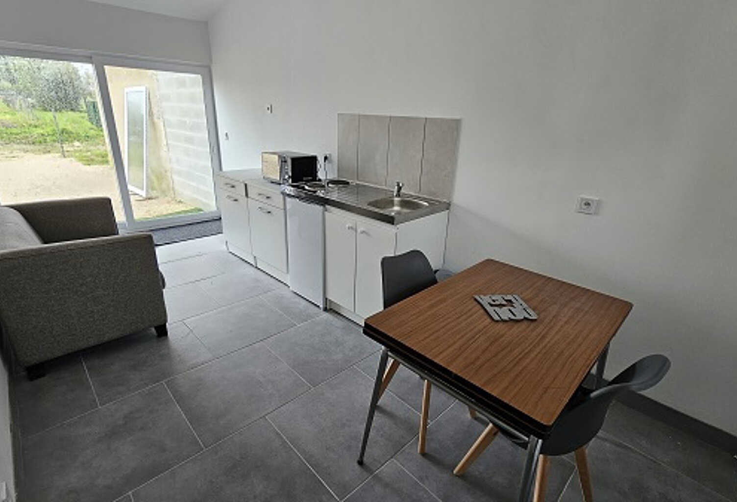 F1 BIS MEUBLE LAILLY-EN-VAL — photo 1