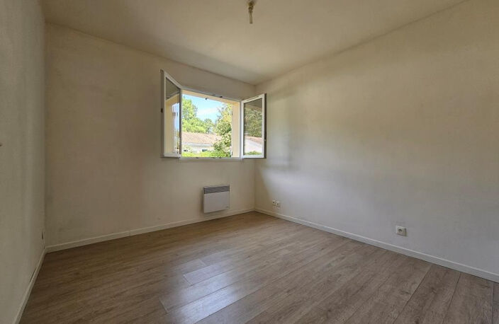 ST YZAN MAISON 3 CHAMBRES AVEC GARAGE — photo 4