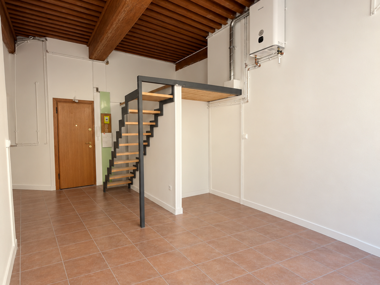 LYON 1ER – PENTES DE LA CROIX-ROUSSE – STUDIO 25 M² – ENTIÈREMENT RÉNOVÉ – MEUBLÉ – INVESTISSEMENT LMNP — photo 1