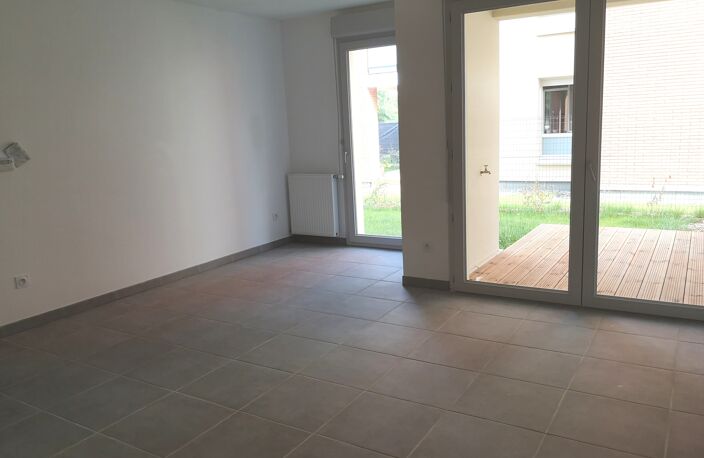 Location appartement 2 pièces 41 m² à Saint-Alban (31140) — photo 3