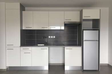 Appartement 3 pièces 779 €