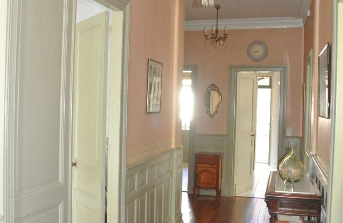 Coup de coeur pour cette belle MAISON BOURGEOISE située en pl — photo 3
