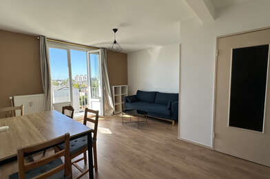 Appartement 3 pièces 700 €