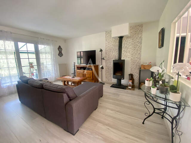 Maison de plain-pied Sandillon 7 pièce(s) 155 m2 — photo du bien