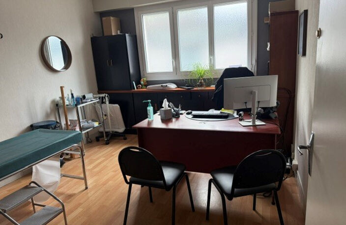 LOCAL PROFESSIONNEL A LOUER ANGERS — photo 2