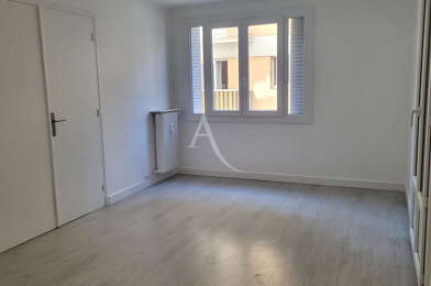 Appartement 3 pièces 1177 €