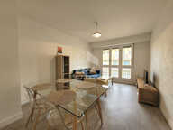 LOCATION MEUBLEE - PAU - Secteur Verdun : Appartement T3 de 63m²  avec 2 balcons et parking — photo 2
