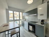 LOCATION MEUBLEE - PAU - Secteur Verdun : Appartement T3 de 63m²  avec 2 balcons et parking — photo 4