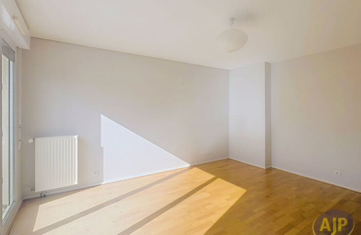 Appartement - 2 chambres - garage - cave - balcon — photo 3