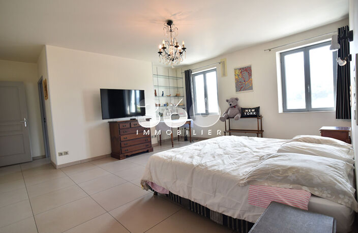AIX-LES-BAINS Appartement T3 de 202 m² avec potentiel exceptionnel — photo 5