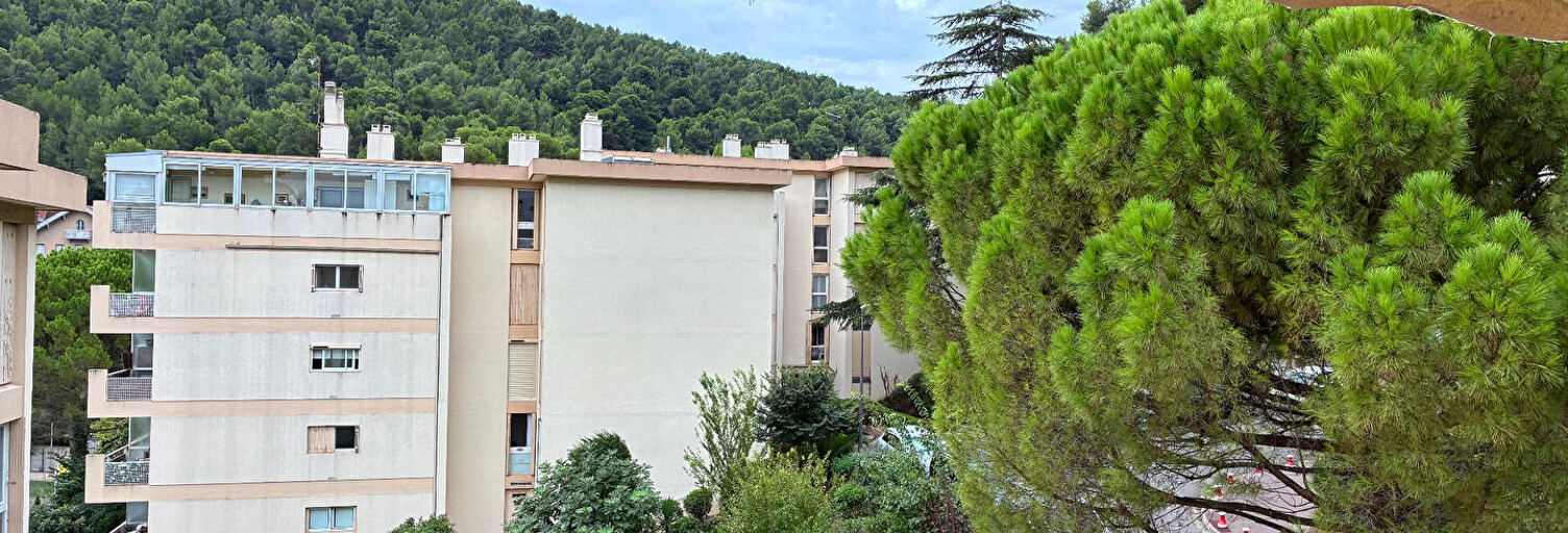 Appartement 5 Pièces 86 m² à louer à Marseille 9 (13009)