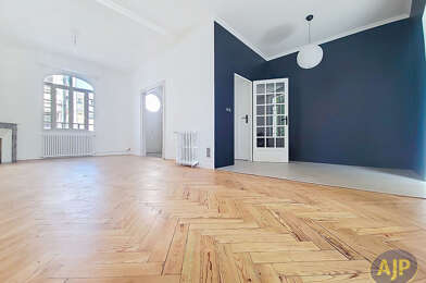 Maison 4 pièces 599000 €