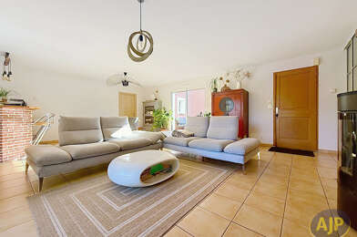 Maison 6 pièces 395200 €