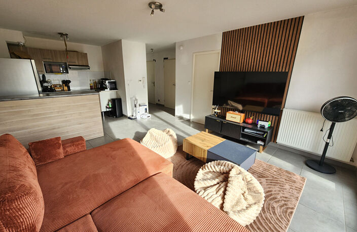 Appartement 31200 Toulouse  T3 lumineux avec terrasse - parking, AU CALME 62m² — photo 4