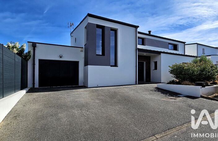 Vente Maison/villa 7 pièces — photo 2