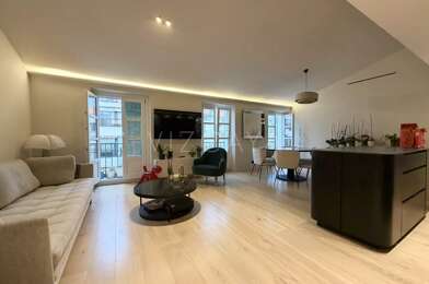 Appartement 3 pièces 1900 €