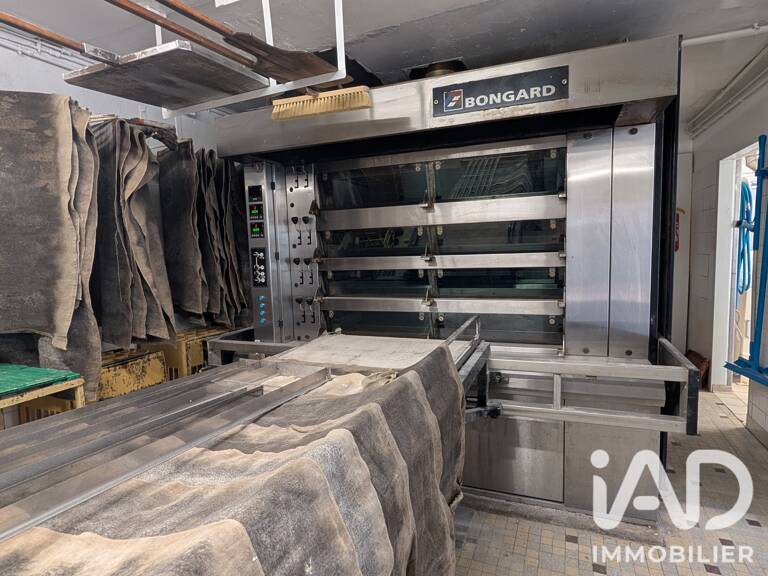 Vente Boutique/Local commercial 300 m&sup2; — photo 1