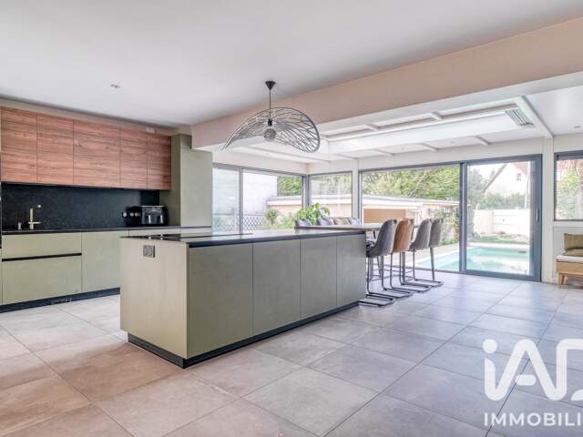 Vente Maison traditionnelle 8 pièces — photo du bien