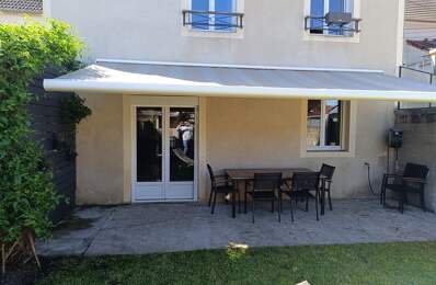 Maison de ville avec 3 chambres et jardin privé. — photo du bien