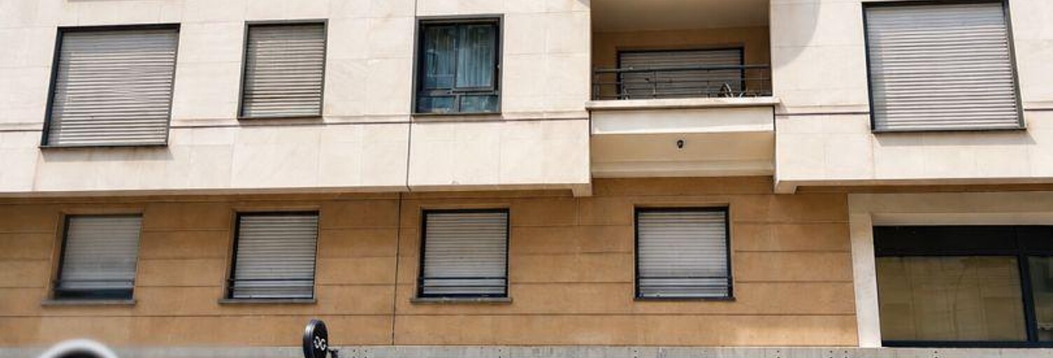 Commerce  97 m² à louer à Paris 19 (75019)